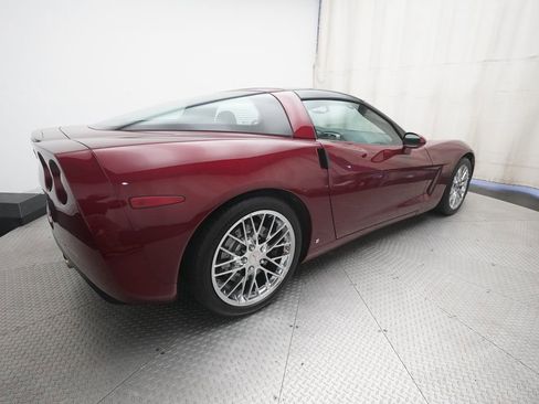 Used 2007 Chevrolet Corvette Coupe w/ Preferred Equipment Group RWD image 30