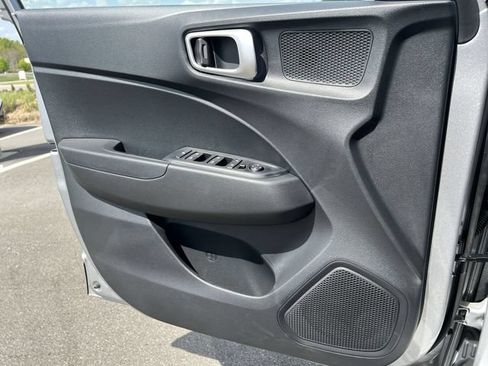 New 2026 Hyundai Venue SEL FWD image 24