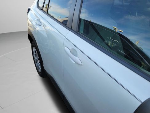 Used 2023 Toyota Corolla Cross L image 14