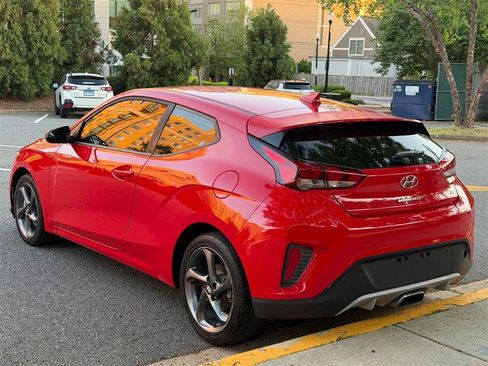 Used 2019 Hyundai Veloster 2.0 FWD image 4