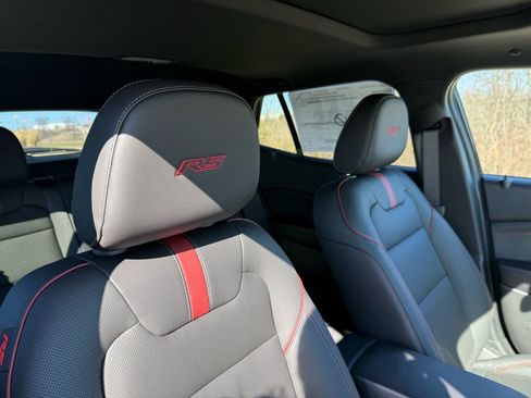 New 2026 Chevrolet Trax RS w/ Sunroof Package image 23