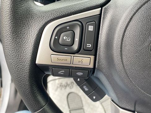Used 2018 Subaru Forester 2.5i Premium AWD/4WD image 16