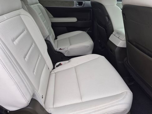 Certified 2025 Hyundai Santa Fe Calligraphy AWD/4WD image 30