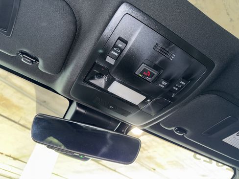 Used 2025 Lexus IS 350 F Sport RWD image 32