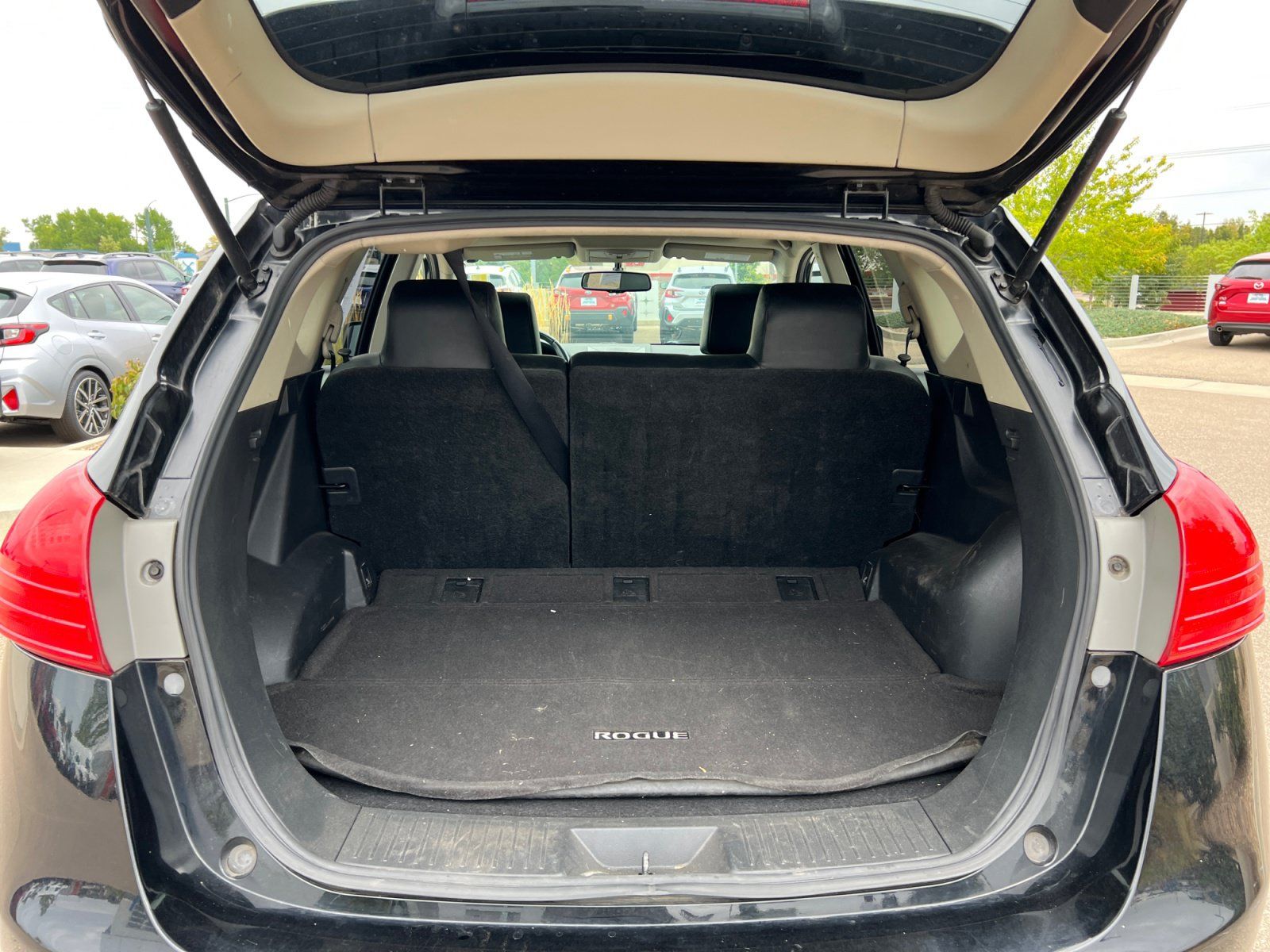 Used 2012 Nissan Rogue SL FWD image 32