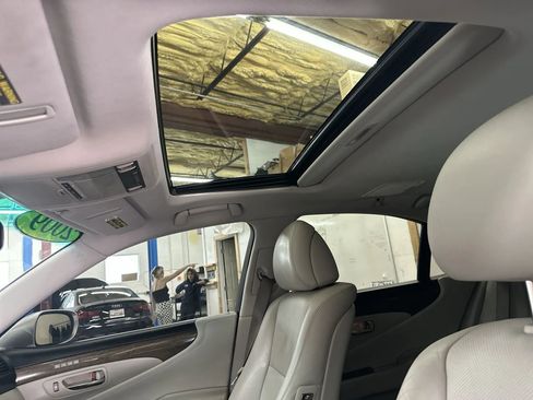 Used 2009 Lexus LS 460 RWD image 24