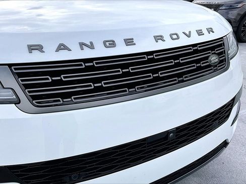 Certified 2025 Land Rover Range Rover Sport image 31