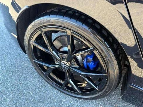 Certified 2023 Volkswagen Golf 20th Anniversary Edition image 19