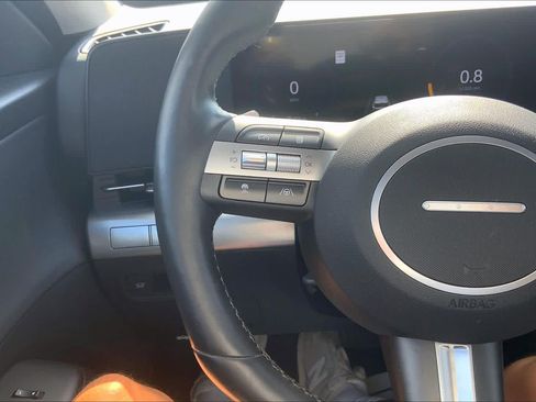Used 2024 Hyundai Kona Limited FWD image 23