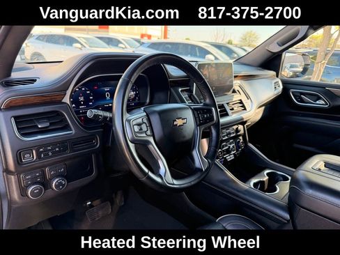 Used 2023 Chevrolet Suburban Premier image 16