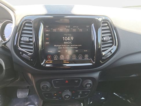 Used 2020 Jeep Compass Limited AWD/4WD image 20