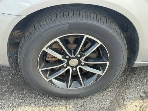 Certified 2017 Dodge Grand Caravan GT FWD image 12