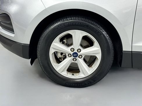 Used 2020 Ford Edge SE FWD image 10