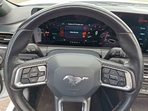 Used 2025 Ford Mustang Premium RWD image 4