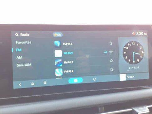 Certified 2025 Hyundai Tucson SE image 8