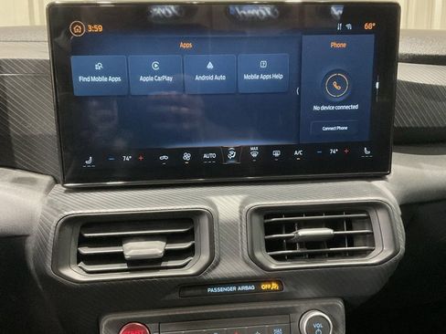 Used 2024 Ford Mustang Coupe image 17