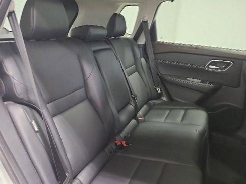 Used 2021 Nissan Rogue SV w/ Premium Package AWD/4WD image 19