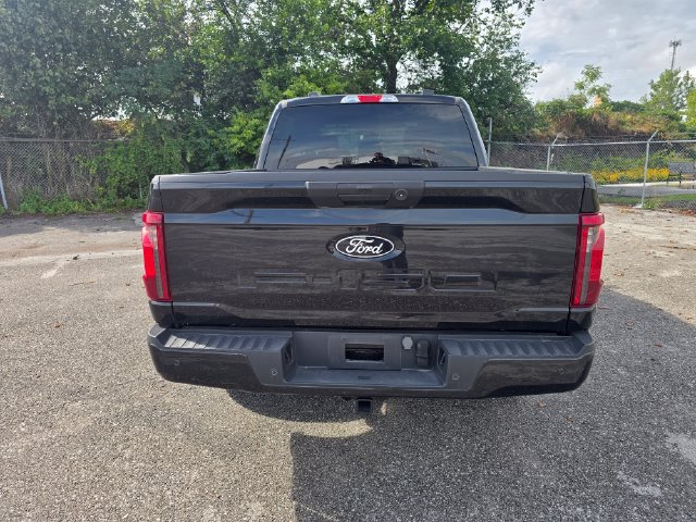 Used 2024 Ford F150 XLT w/ XLT Black Appearance Package AWD/4WD image 5
