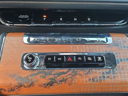 New 2025 Lincoln Aviator Black Label image 21