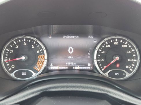 Used 2019 Jeep Renegade Trailhawk AWD/4WD image 22
