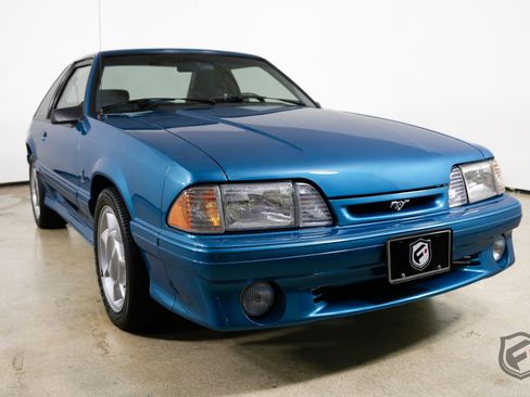 Used 1993 Ford Mustang Cobra image 2