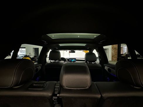 Used 2021 Mercedes-Benz GLC 300 4MATIC w/ Premium Package image 20