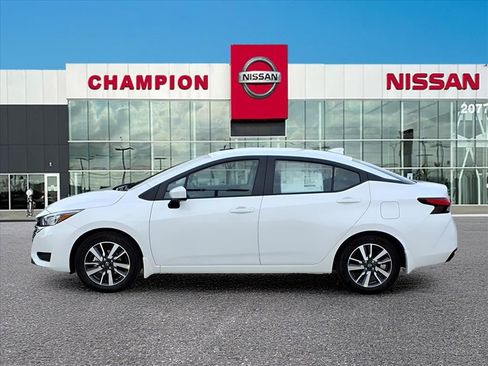 New 2025 Nissan Versa SV w/ Trunk Package image 4