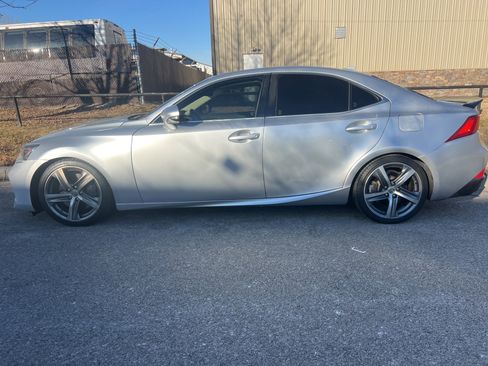 Used 2020 Lexus IS 300 AWD w/ Navigation Package image 9