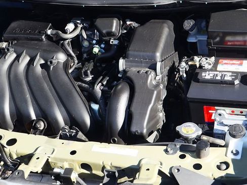 Used 2012 Nissan Versa SV image 53