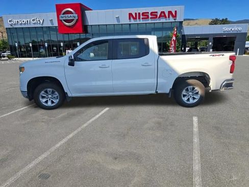 Used 2025 Chevrolet Silverado 1500 LT AWD/4WD image 1