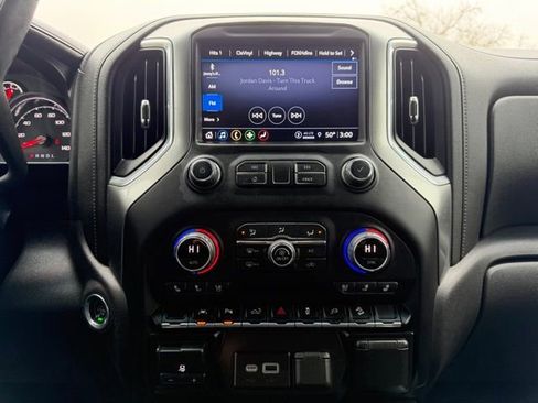 Used 2021 Chevrolet Silverado 1500 LTZ w/ Safety Package II AWD/4WD image 19