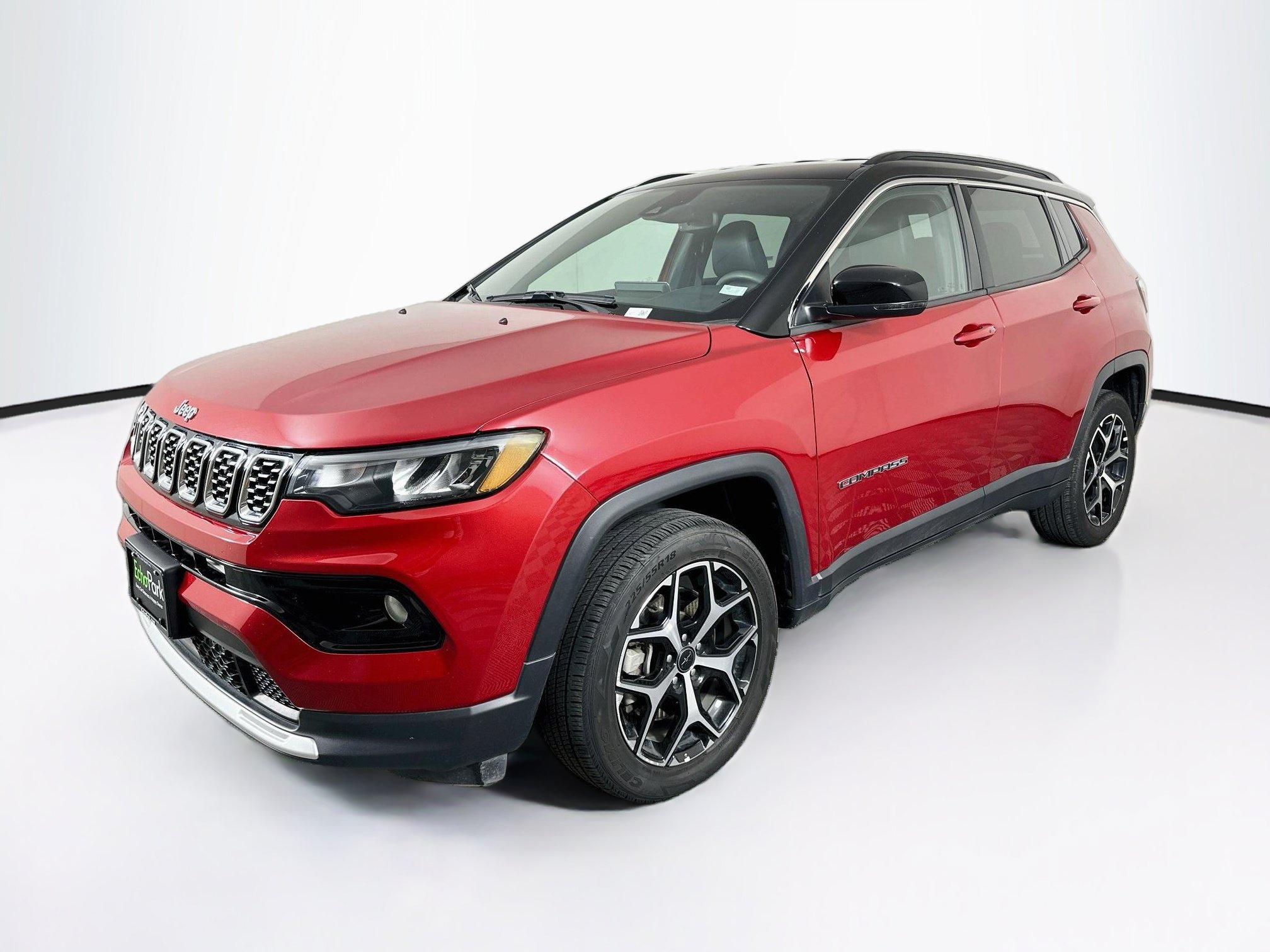Used 2025 Jeep Compass Limited AWD/4WD image 3