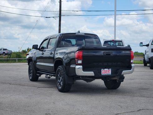 Used 2023 Toyota Tacoma SR5 RWD image 5