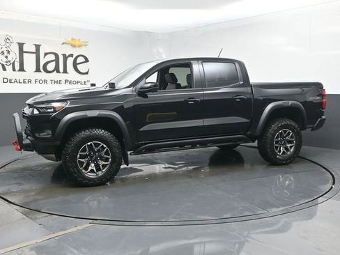 New 2026 Chevrolet Colorado ZR2 w/ Off-Road Front Bumper Package AWD/4WD image 10