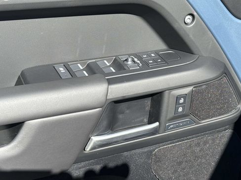 New 2026 Land Rover Defender 110 S image 19