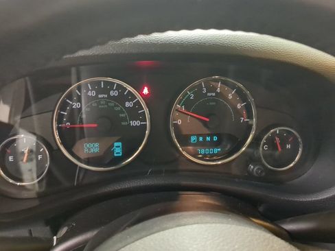 Used 2016 Jeep Wrangler Unlimited Sahara w/ Dual Top Group AWD/4WD image 16