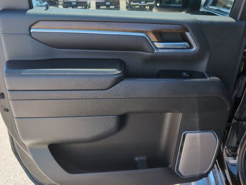 Used 2024 Chevrolet Silverado 3500 High Country w/ High Country Premium Package AWD/4WD image 16