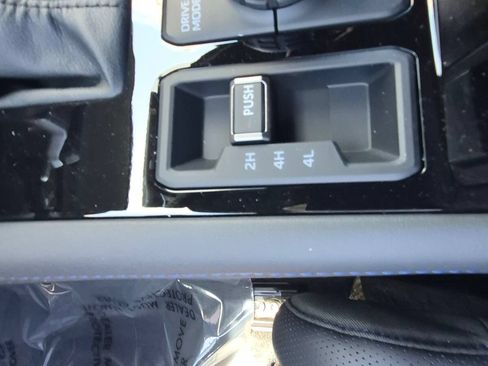 New 2026 Toyota Tundra Platinum AWD/4WD image 28