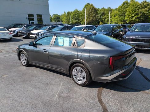 Used 2025 Kia K4 FWD image 5