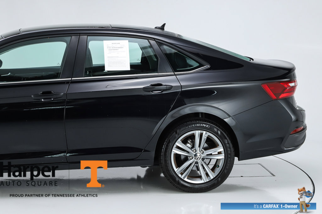 Used 2024 Volkswagen Jetta SE w/ Panoramic Sunroof Package FWD image 41