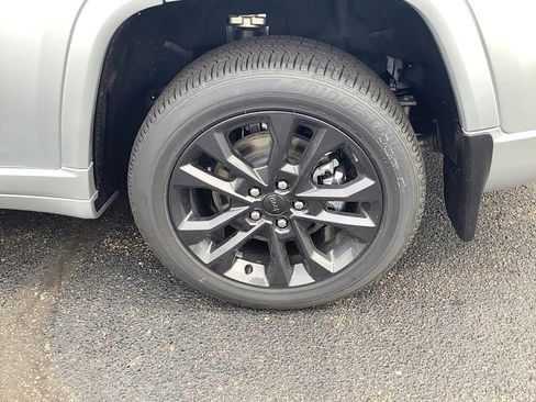 New 2026 Jeep Grand Cherokee L Limited AWD/4WD image 7