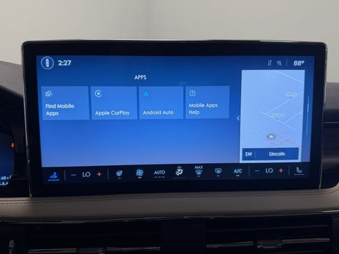 Used 2025 Lincoln Corsair Grand Touring w/ Equipment Group 301A AWD/4WD image 9