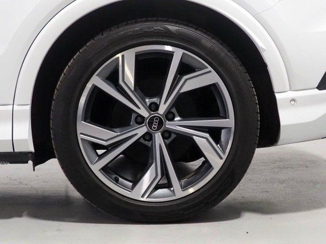 Used 2024 Audi Q4 e-tron quattro Prestige Sportback AWD/4WD image 40