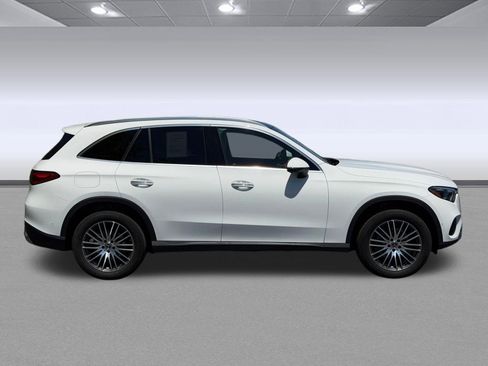 Used 2023 Mercedes-Benz GLC 300 4MATIC image 8