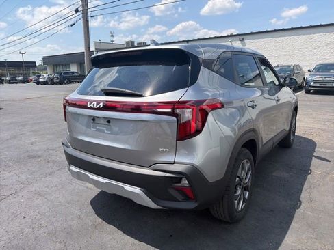 Used 2024 Kia Seltos LX AWD/4WD image 4