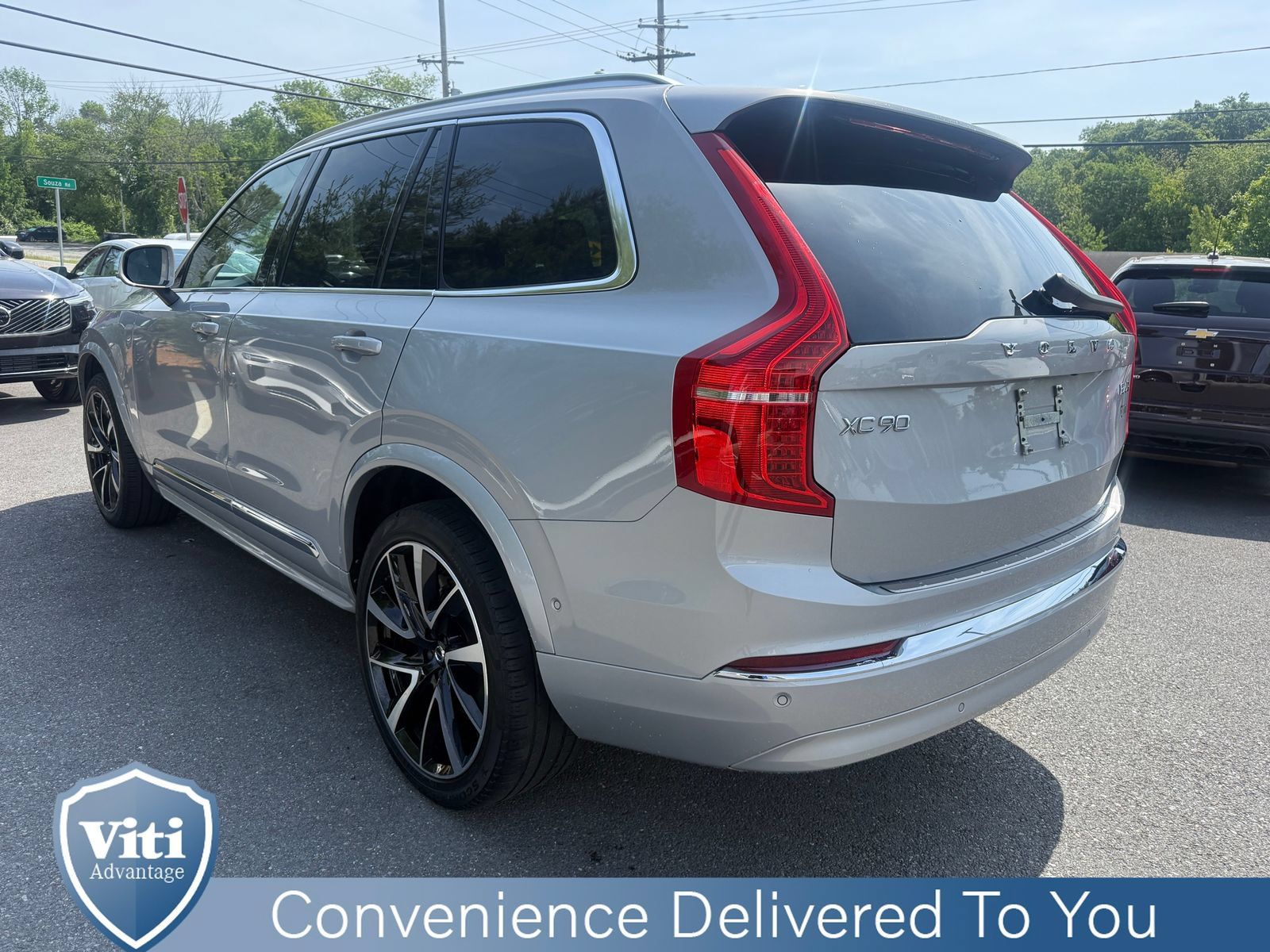 Certified 2023 Volvo XC90 B6 Plus w/ Protection Package Premier AWD/4WD image 6