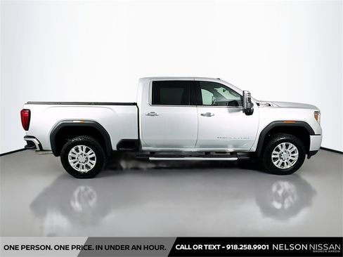 Used 2020 GMC Sierra 3500 Denali w/ Denali Ultimate Package image 4
