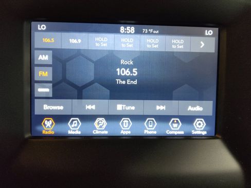 Used 2018 Jeep Compass Latitude w/ Popular Equipment Group FWD image 25