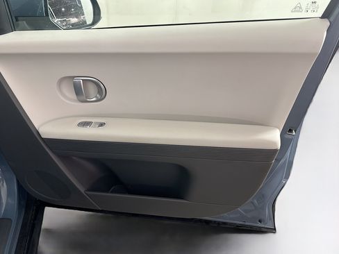 Used 2024 Hyundai Ioniq 5 SEL RWD image 32