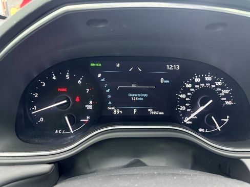 Used 2021 Toyota Avalon XLE FWD image 18